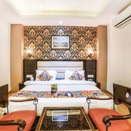 Fabhotel Galaxy Patel Nagar Nuova Delhi Esterno foto