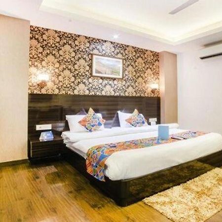 Fabhotel Galaxy Patel Nagar Nuova Delhi Esterno foto