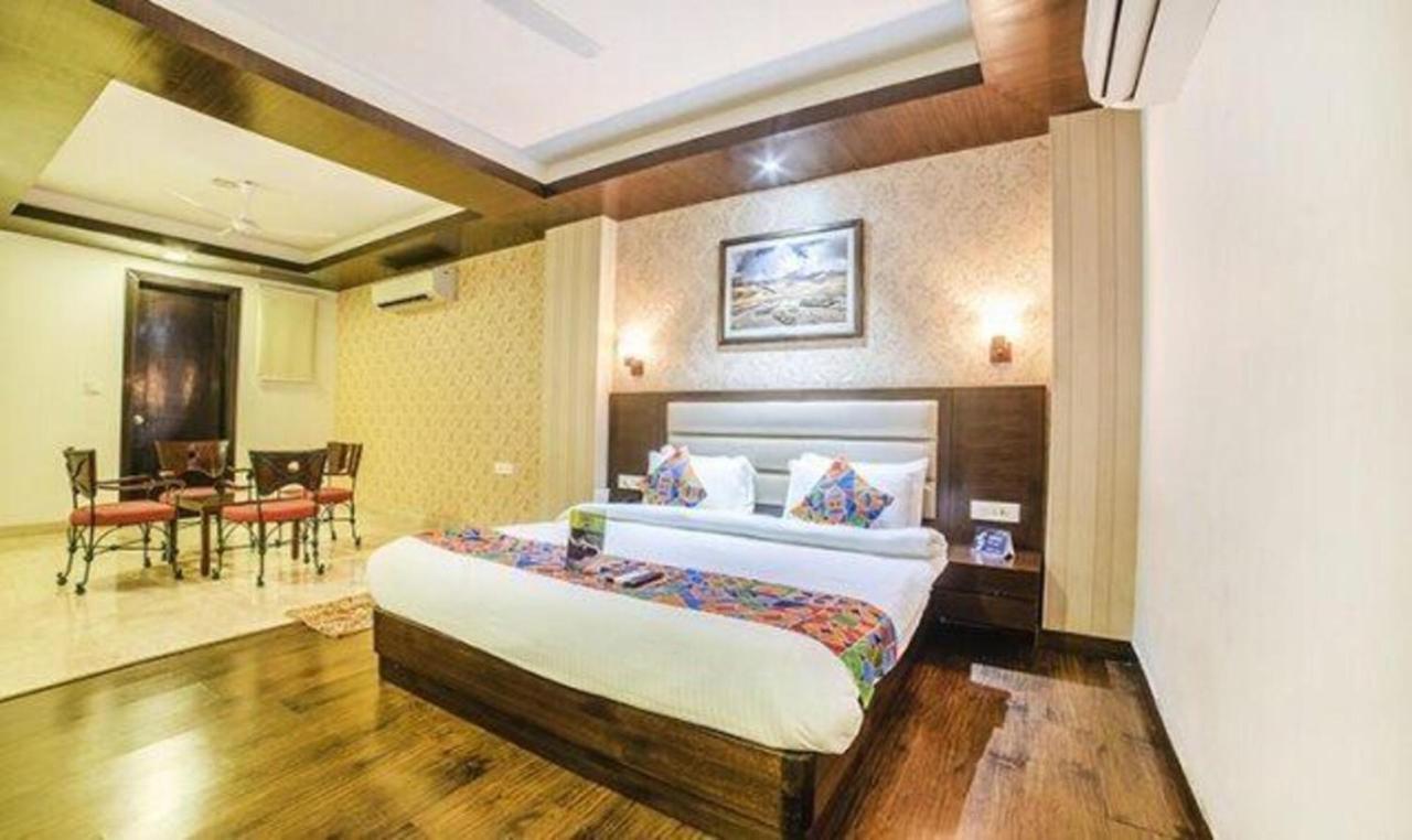 Fabhotel Galaxy Patel Nagar Nuova Delhi Esterno foto