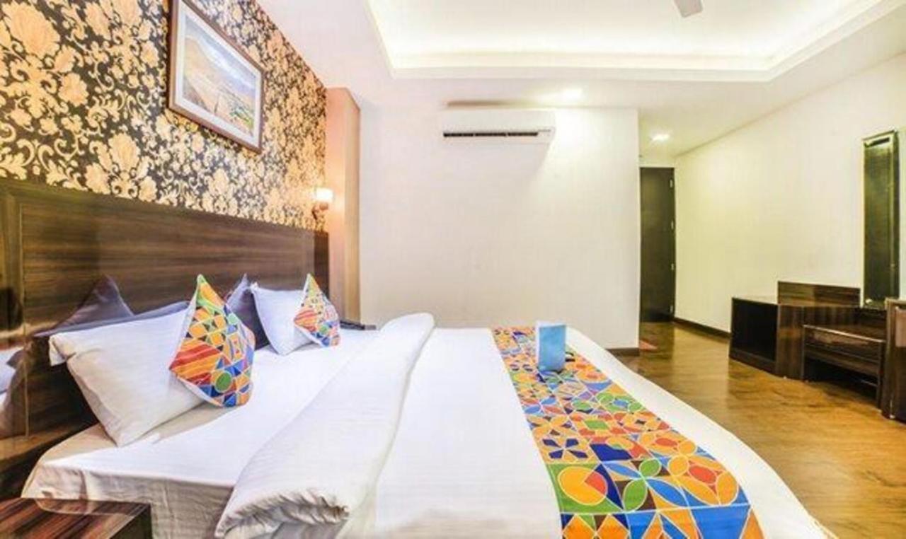 Fabhotel Galaxy Patel Nagar Nuova Delhi Esterno foto