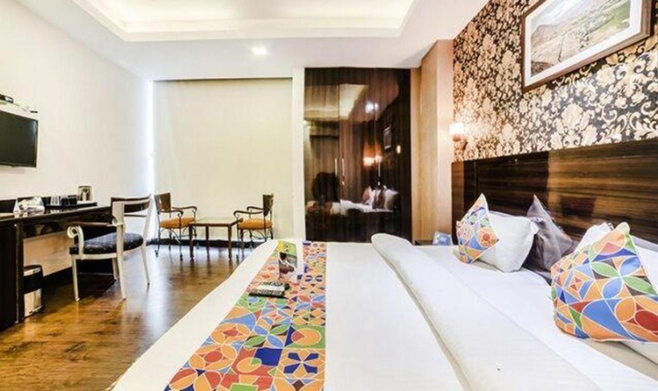 Fabhotel Galaxy Patel Nagar Nuova Delhi Esterno foto