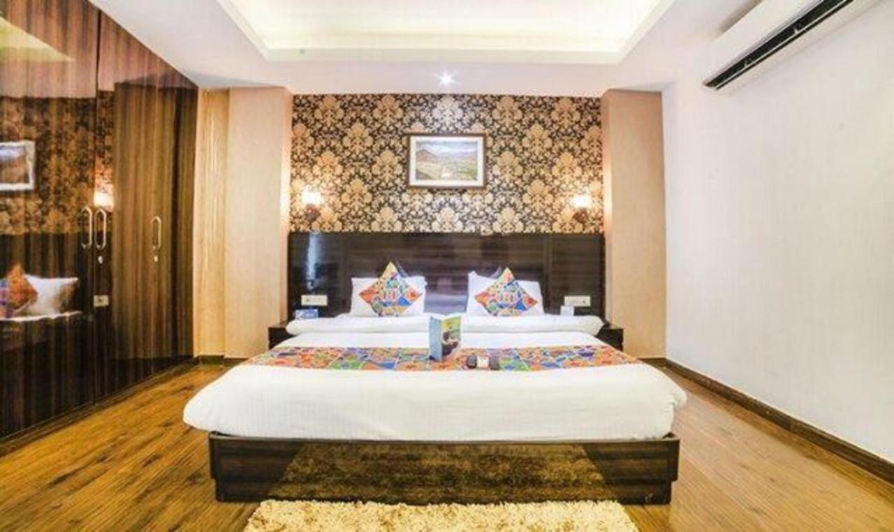 Fabhotel Galaxy Patel Nagar Nuova Delhi Esterno foto